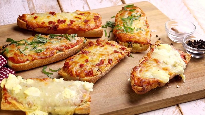 Французские батоны с сыром