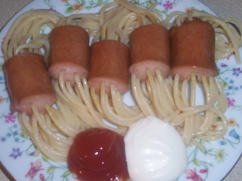 Доширак с сосисками