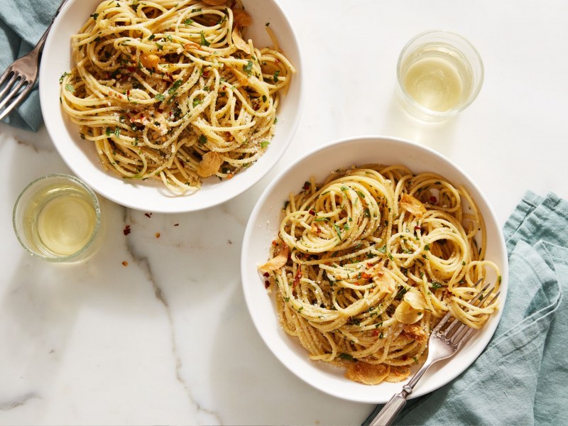 Спагетти aglio olio