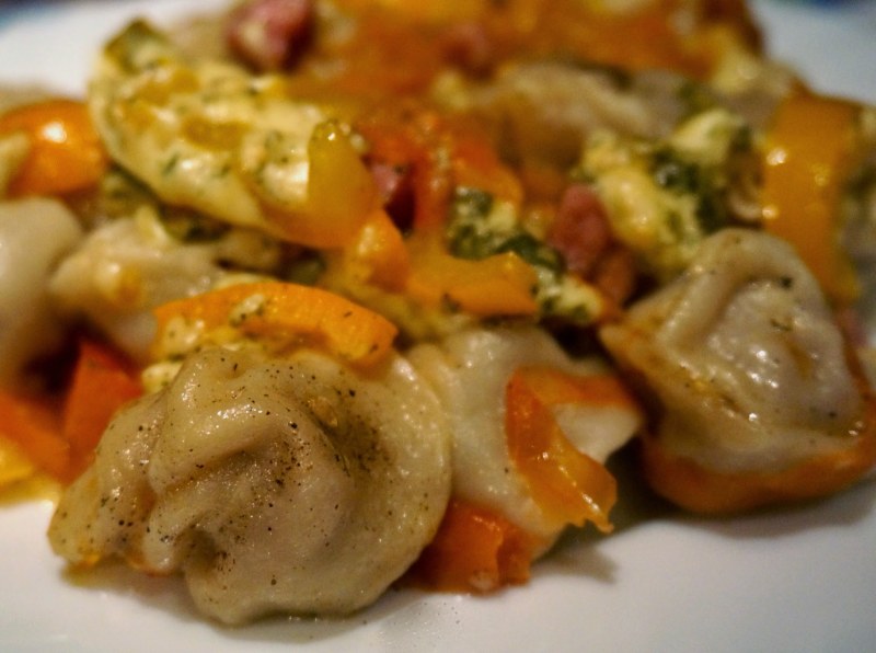 Жареные грибы с луком и морковью