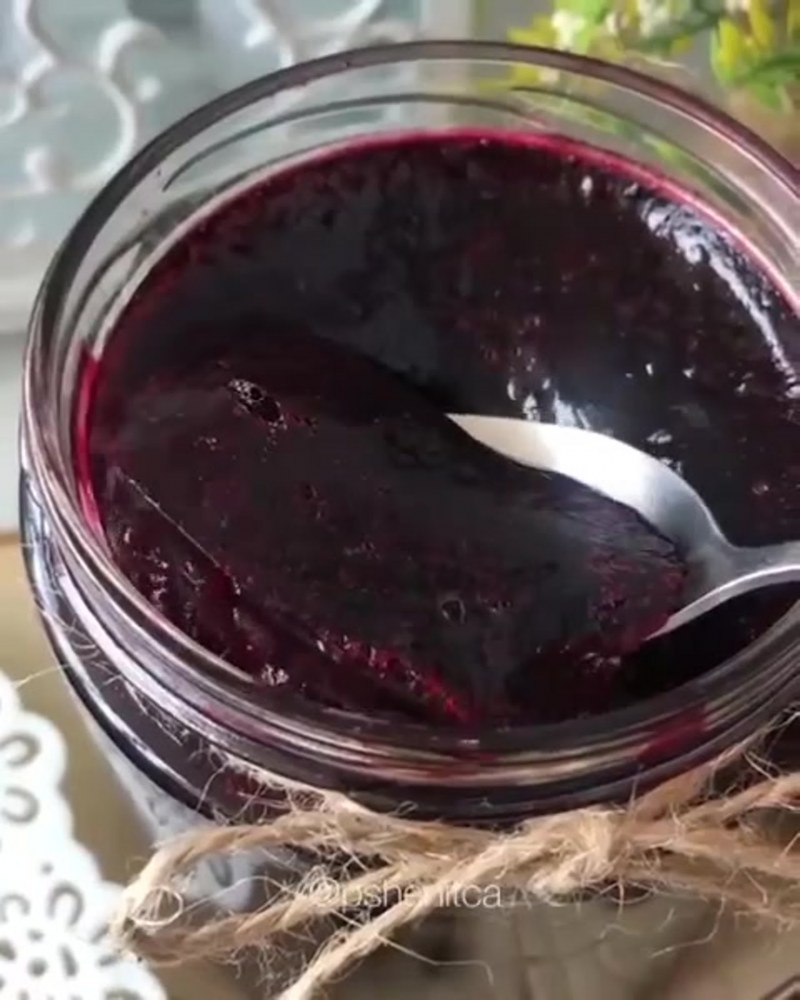 Желе из чёрной смородины от Юлии Высоцкой