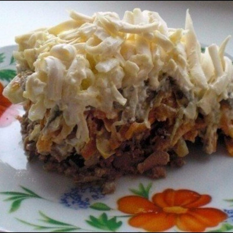 Салат Обжорка с куриной печенью