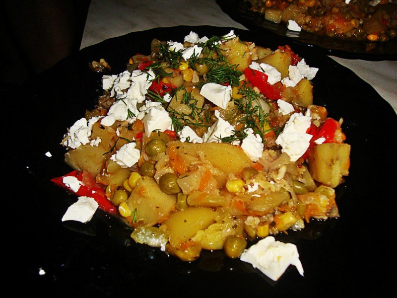 Овощное рагу с кабачками капустой