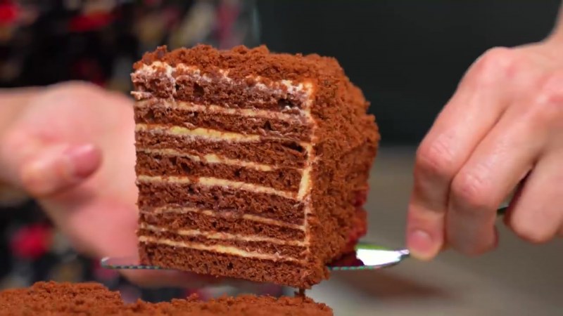 Шоколадный медовик Мария белая