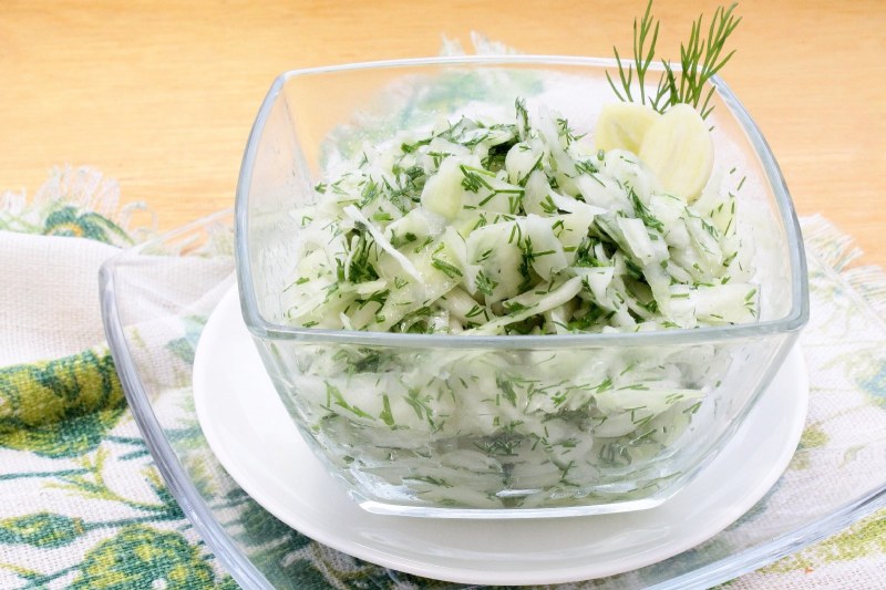 Салат из белокочанной капусты