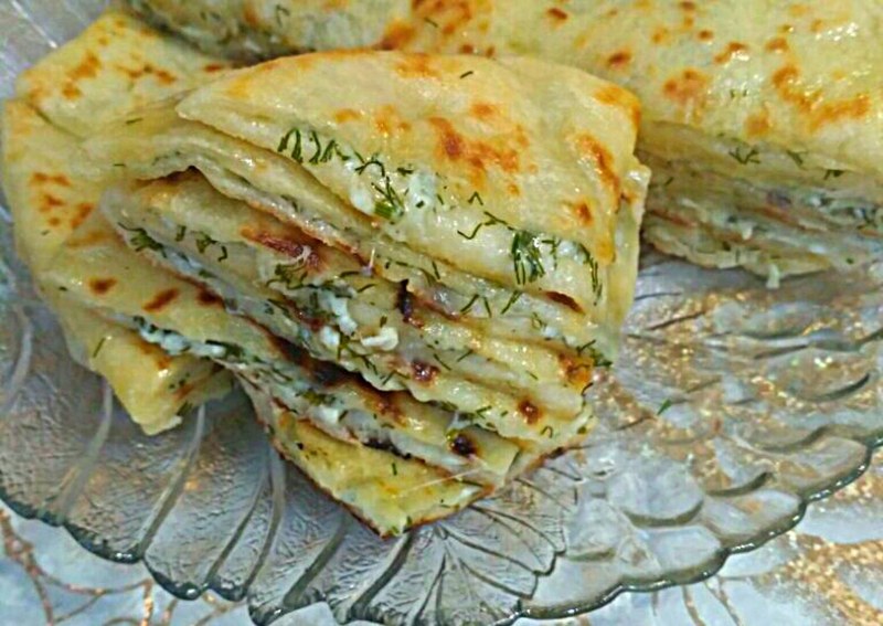 Хачапури из лепешки с сыром