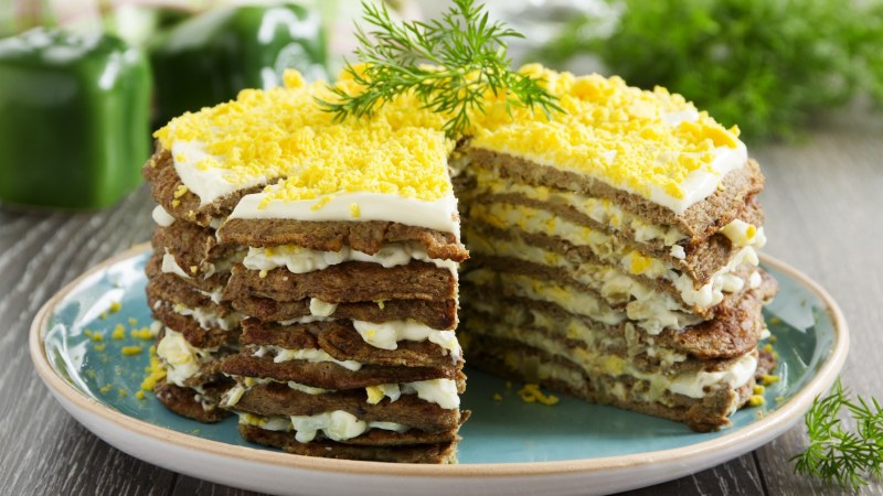 Пирог печеночный блинчатый