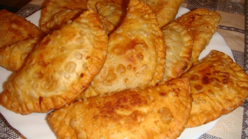 Чебуреки домашние