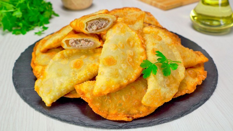 Чебуреки беляши