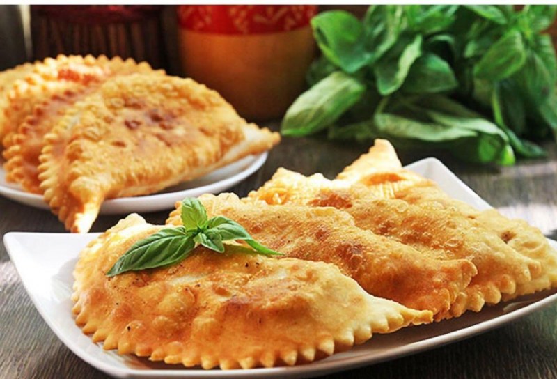 Чебуреки мясные