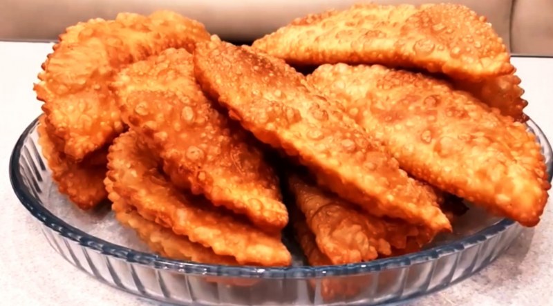 Тесто для чебуреков вкусное хрустящее