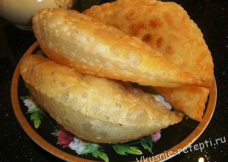 Чебуреки домашние
