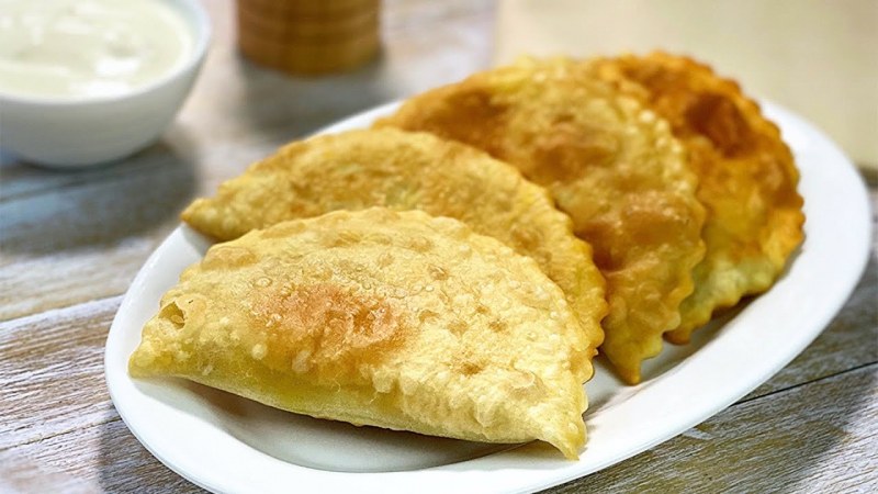 Чебуреки с картошкой и сыром