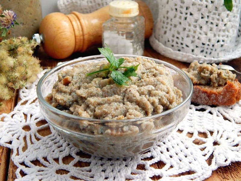 Грибная икра из белых и подосиновиков