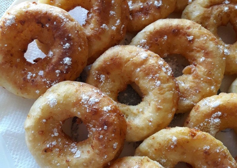 Булочки жарить на масле