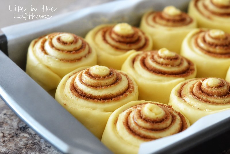 Cinnabon булочки с корицей