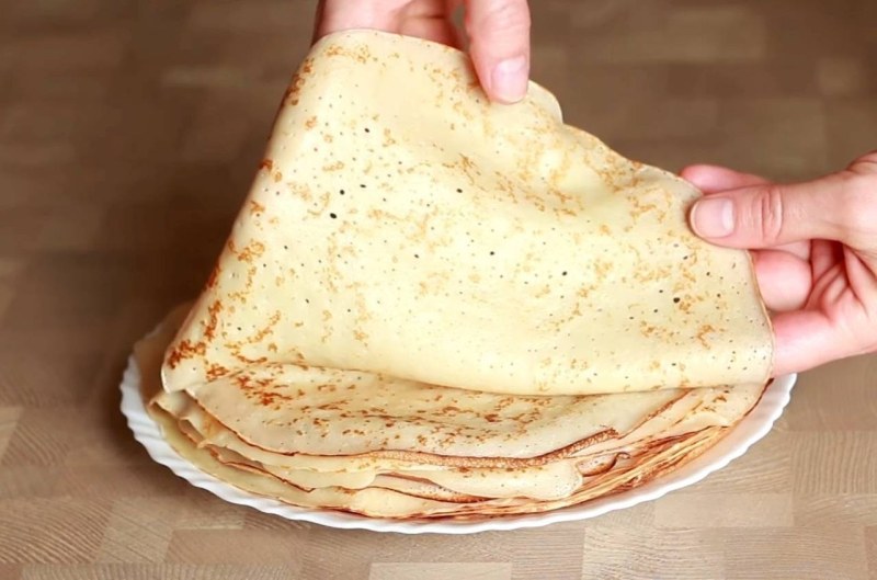 Блины на молоке с дырочками