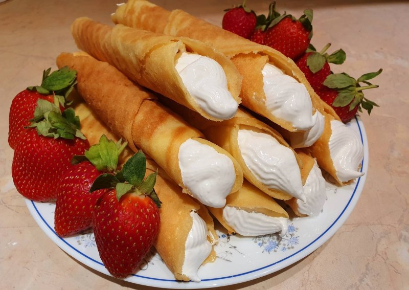 Вафельные трубочки