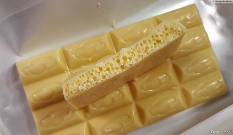 Белый шоколад с орешками