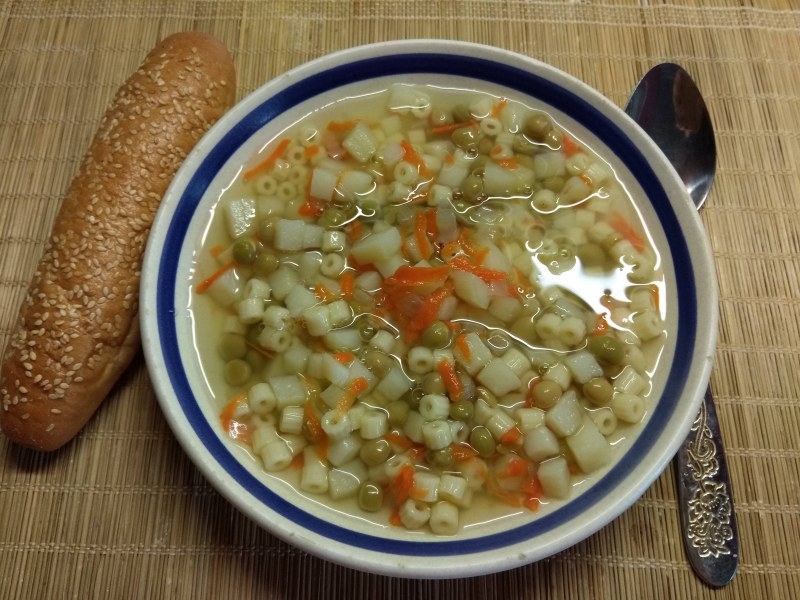 Суп картофельный с горохом