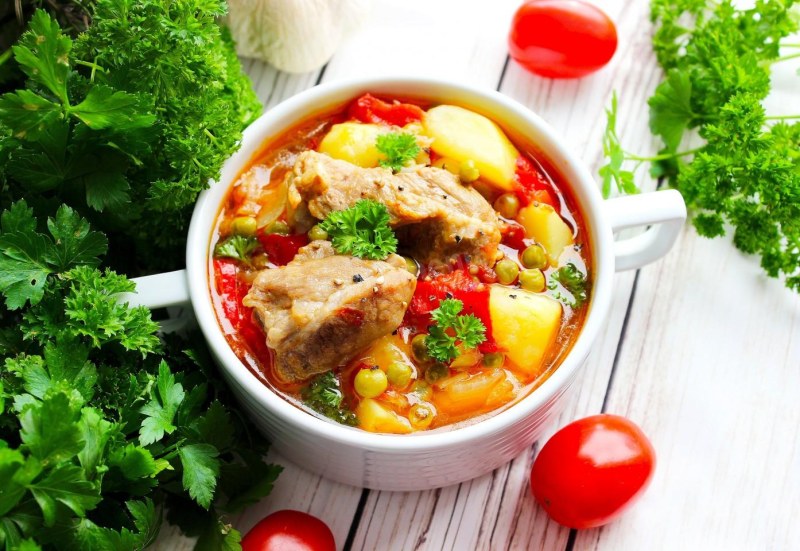 Суп с нутом и стручковой фасолью