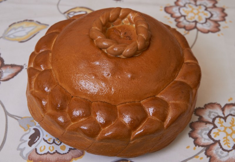 Каравай на свадьбу в форме