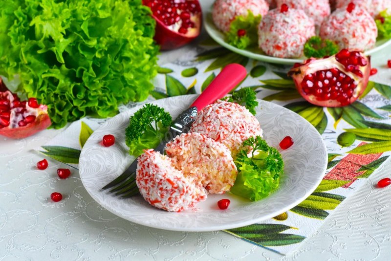 Закуска Рафаэлло из крабовых