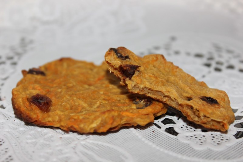 Морковное печенье с изюмом