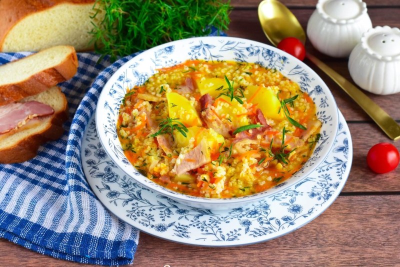 Блюдо из мозговых косточек с кукурузной кашей
