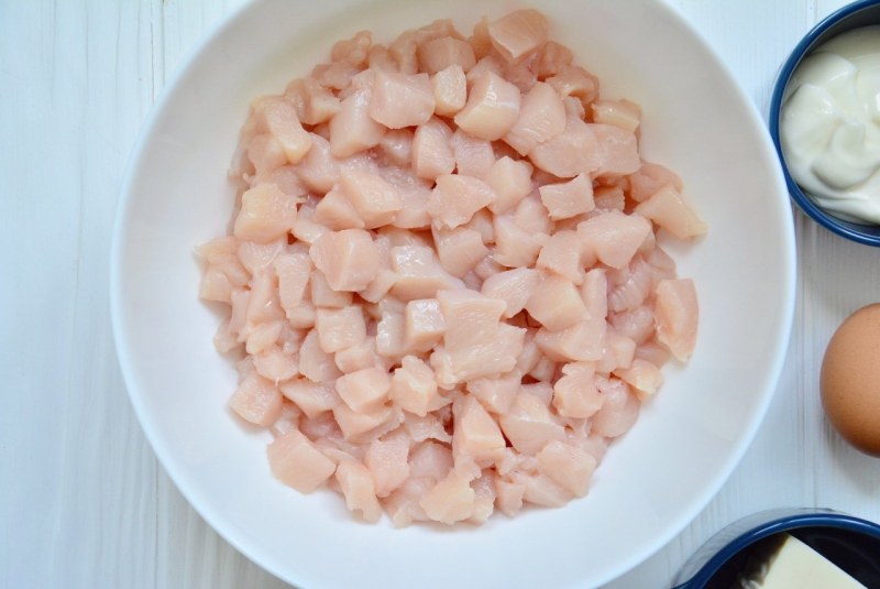 Нарезанное куриное филе