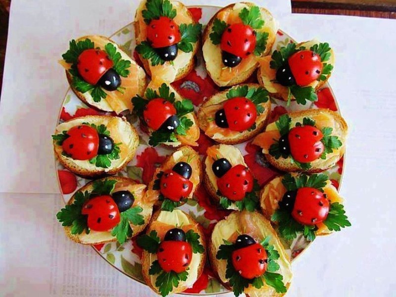 Тапас со шпротами