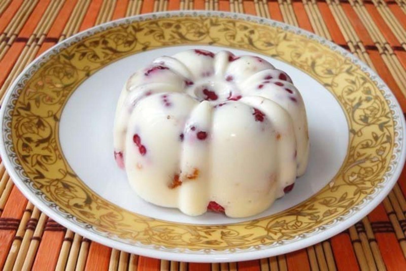 Десерт из сметаны с желатином