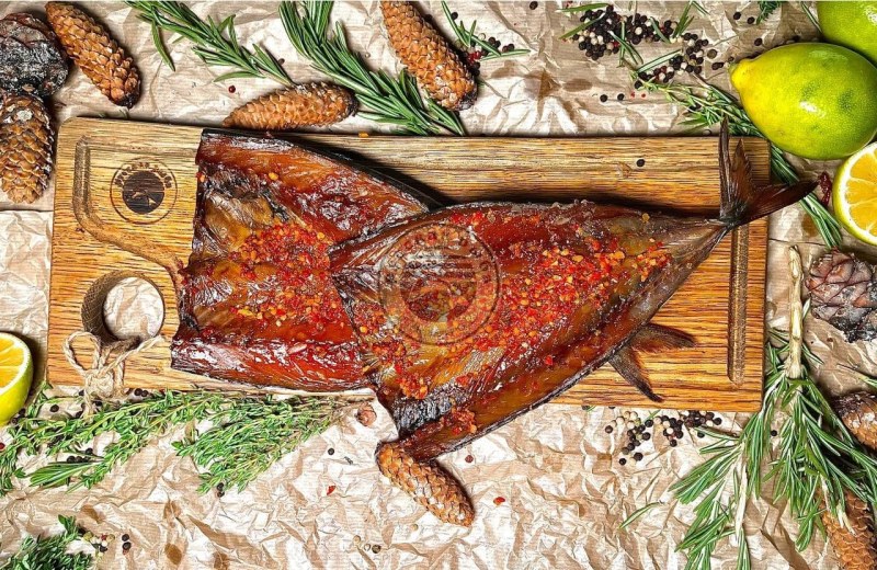 Салат с семгой