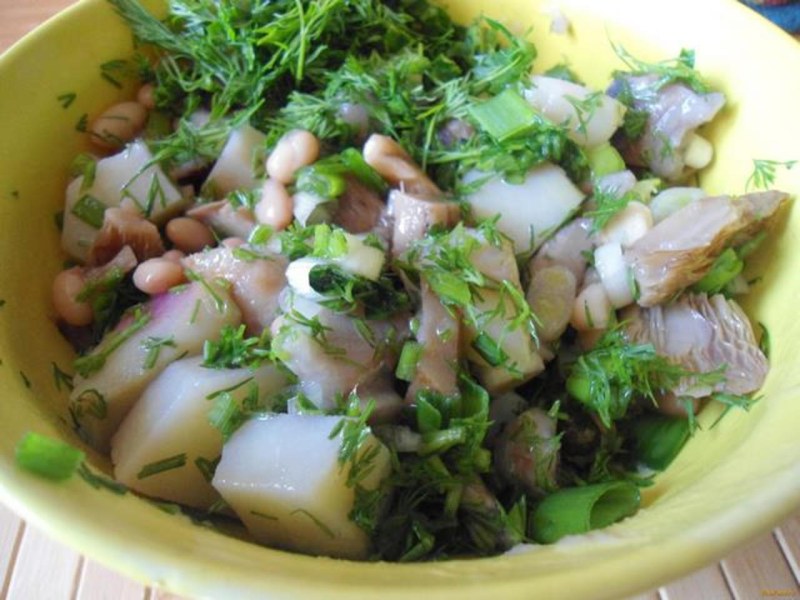Салат с красной рыбой