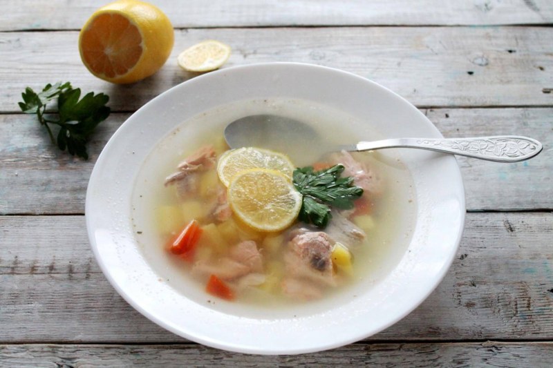Уха из красной рыбы