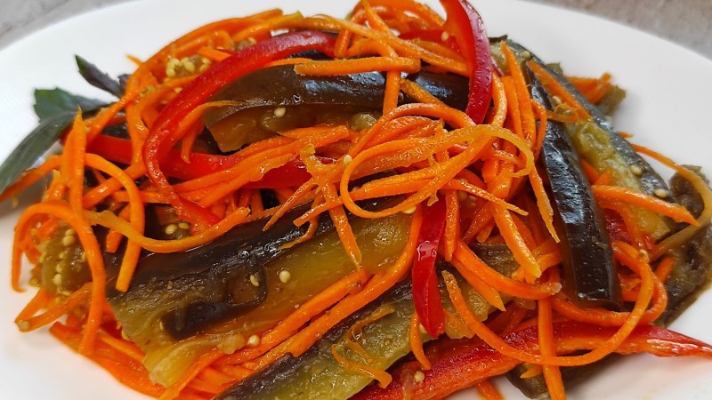 Баклажаны с морковью