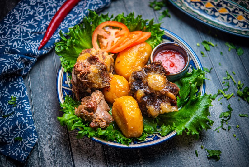 Как приготовить курицу в казане на костре