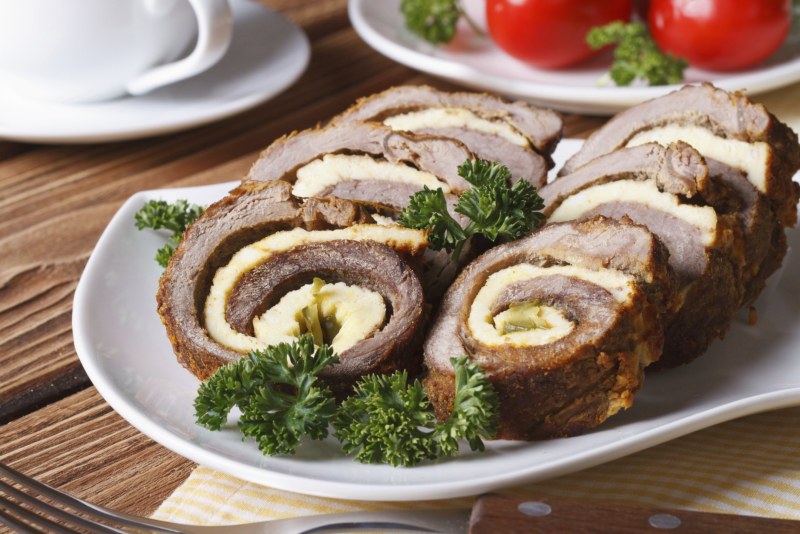 Рулет из мяса говядины