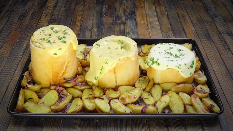 Картофель в духовке с Бри