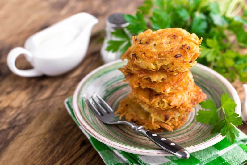 Драники с грибами и сыром