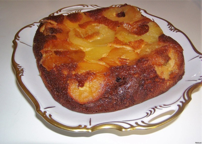 Пирог с творогом и изюмом