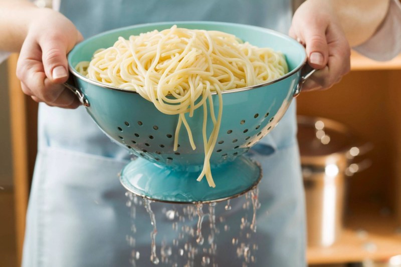 Макароны в кастрюле