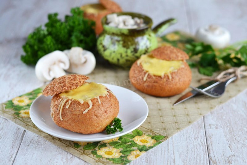 Маффины с курицей и грибами