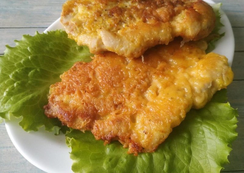 Куриные отбивные в кляре с сыром
