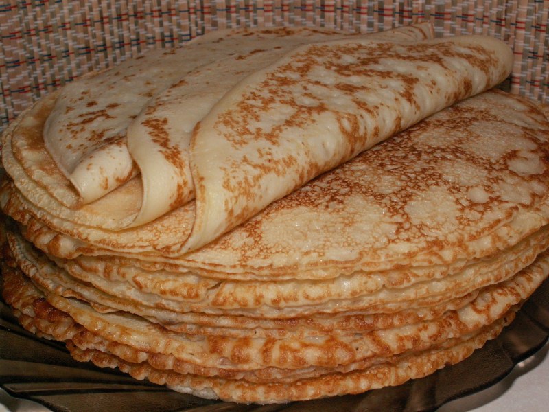 Блины на кефире с кипятком