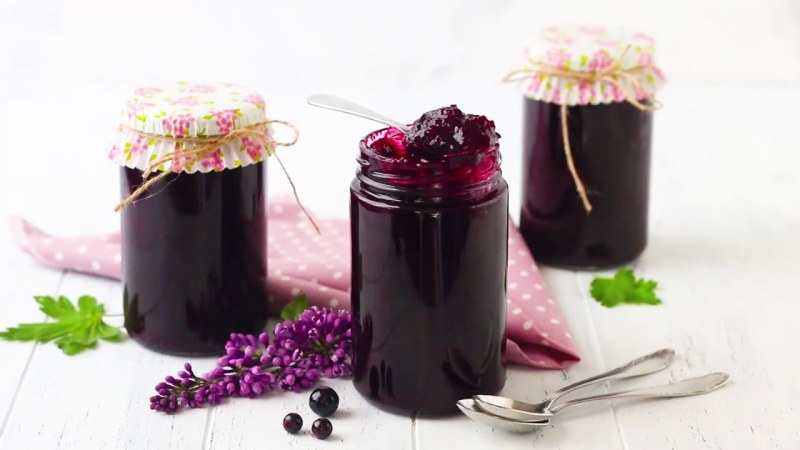 Конфитюр из чёрной и красной смородины